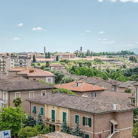 Terrazza Panoramica A Pochi Passi Dal Centro - Affitti Brevi Апартаменти Сієна