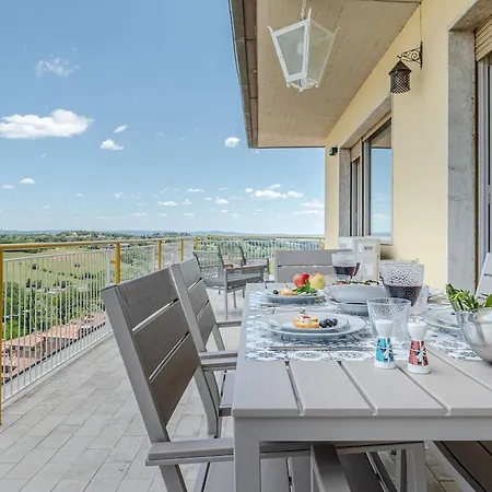 Terrazza Panoramica A Pochi Passi Dal Centro - Affitti Brevi