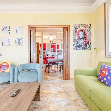 Terrazza Panoramica A Pochi Passi Dal Centro - Affitti Brevi *