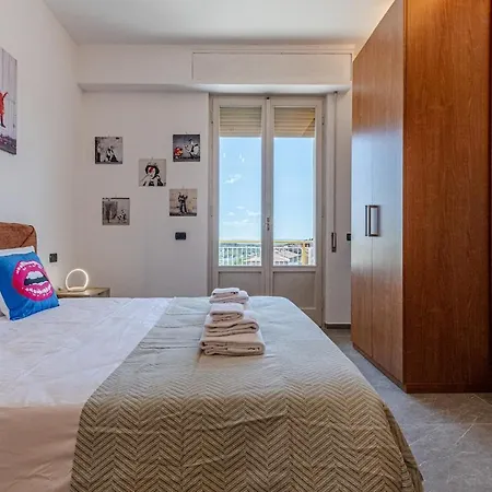 Terrazza Panoramica A Pochi Passi Dal Centro - Affitti Brevi *
