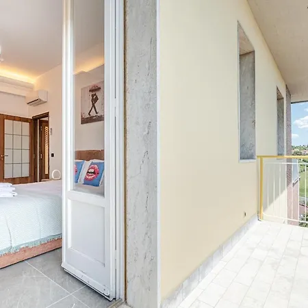 Terrazza Panoramica A Pochi Passi Dal Centro - Affitti Brevi *