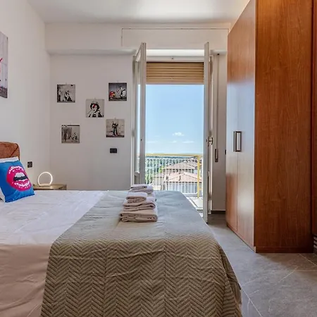 Terrazza Panoramica A Pochi Passi Dal Centro - Affitti Brevi Апартаменти